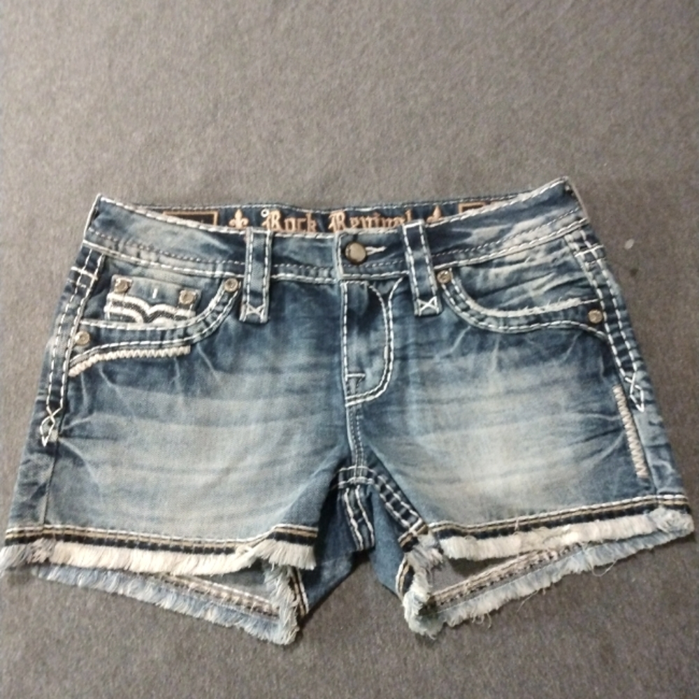 NWOT Women's Rock Revival Cheri Shorts Size 26